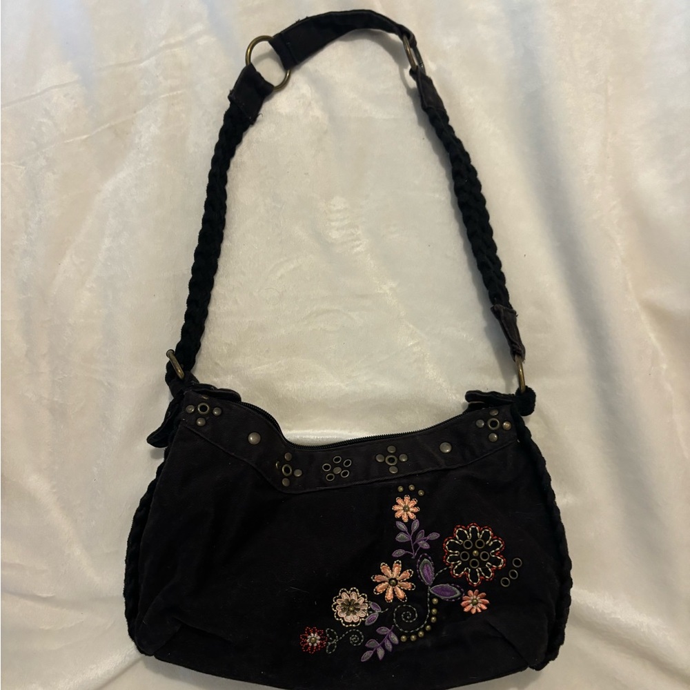 Cute black shoulder bag with flowers